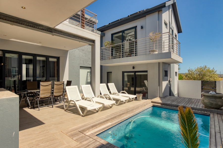 4 Bedroom Property for Sale in Sitari Country Estate Western Cape